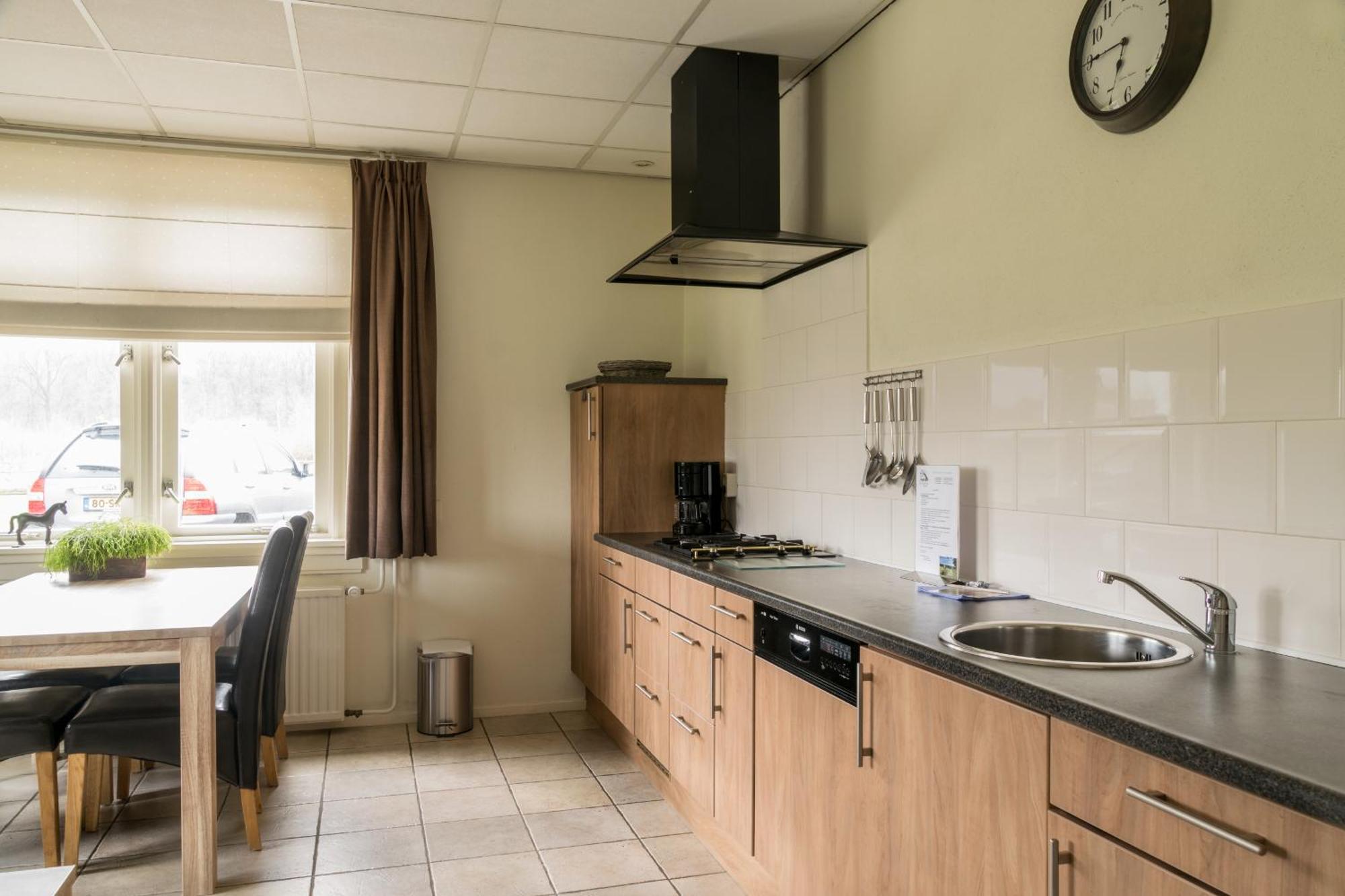 Recreatieoord Hippique Villa Westendorp Ruang foto